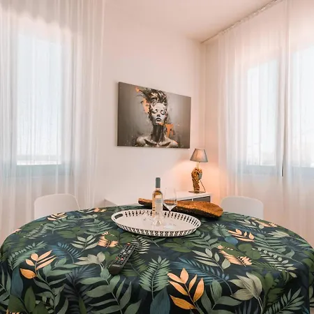 The Tower Retreat - - * Santa Lucia (Sardinia)