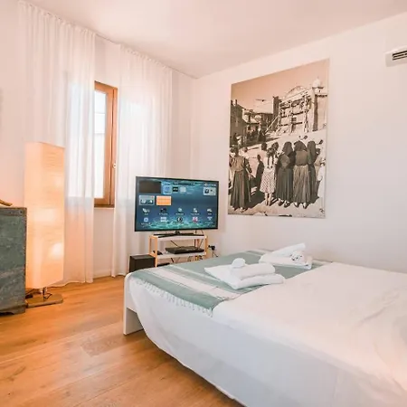 The Tower Retreat - - * Santa Lucia (Sardinia)